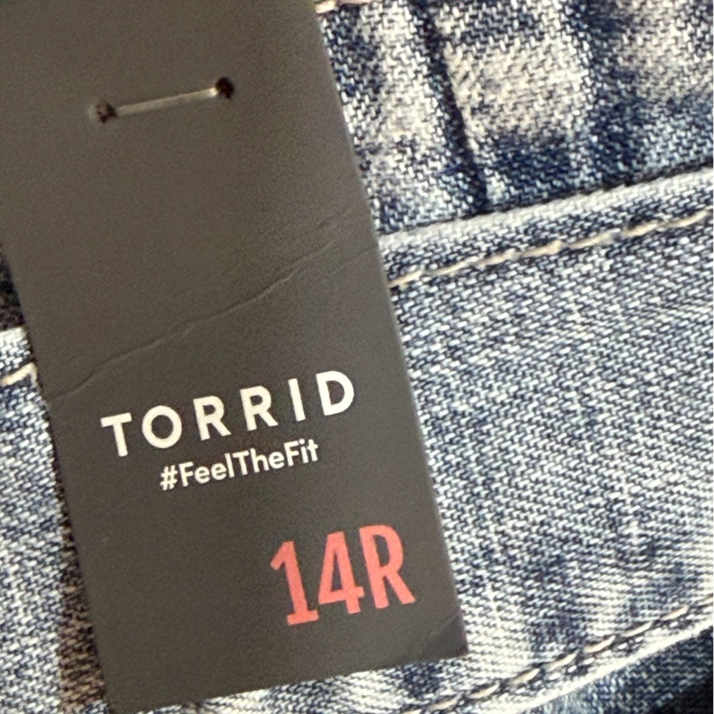 torrid High-Rise Baggy Lightweight Tie-Belt Jeans sz 14R NWT - Picture 9 of 11